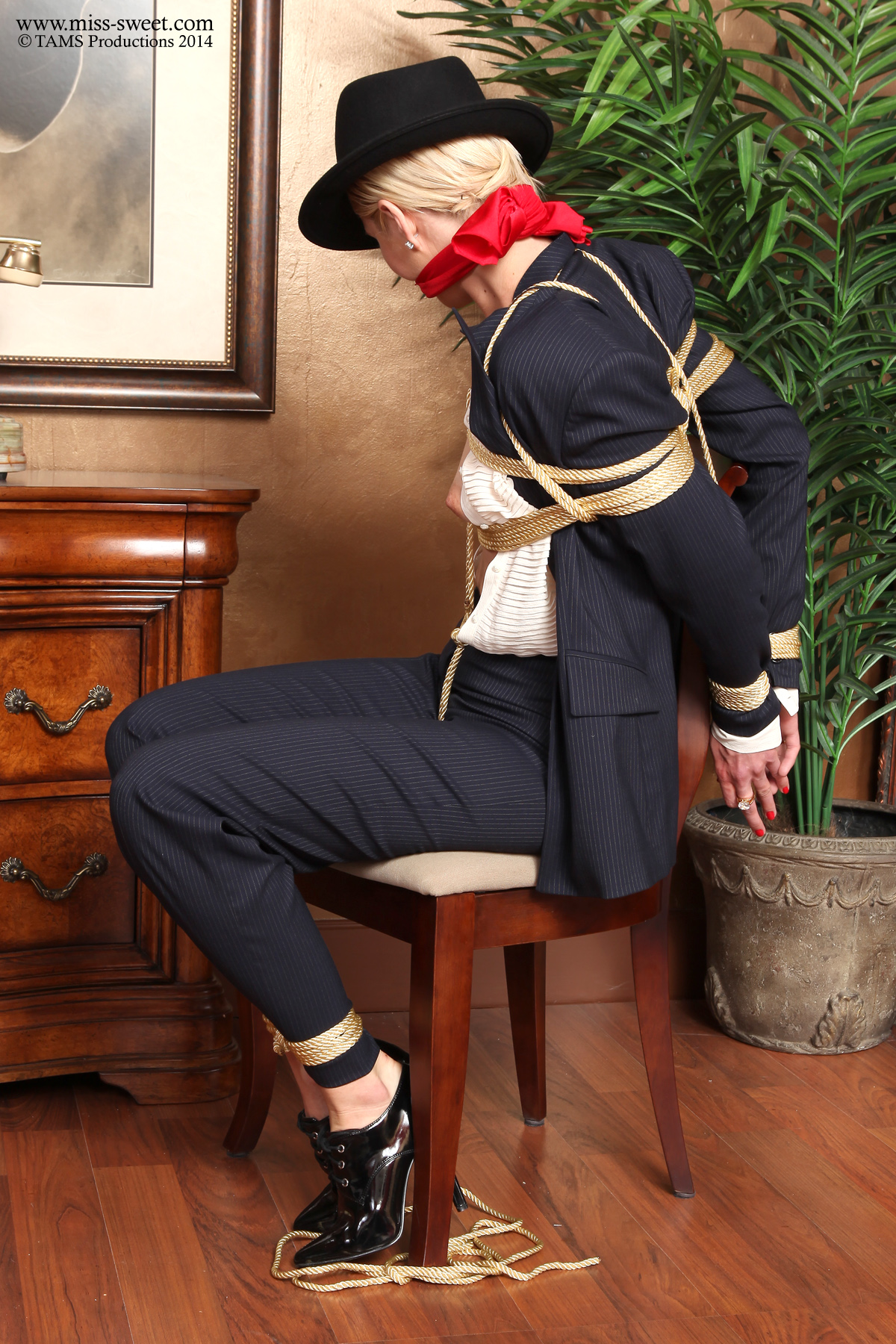 bondage sweetheart 21