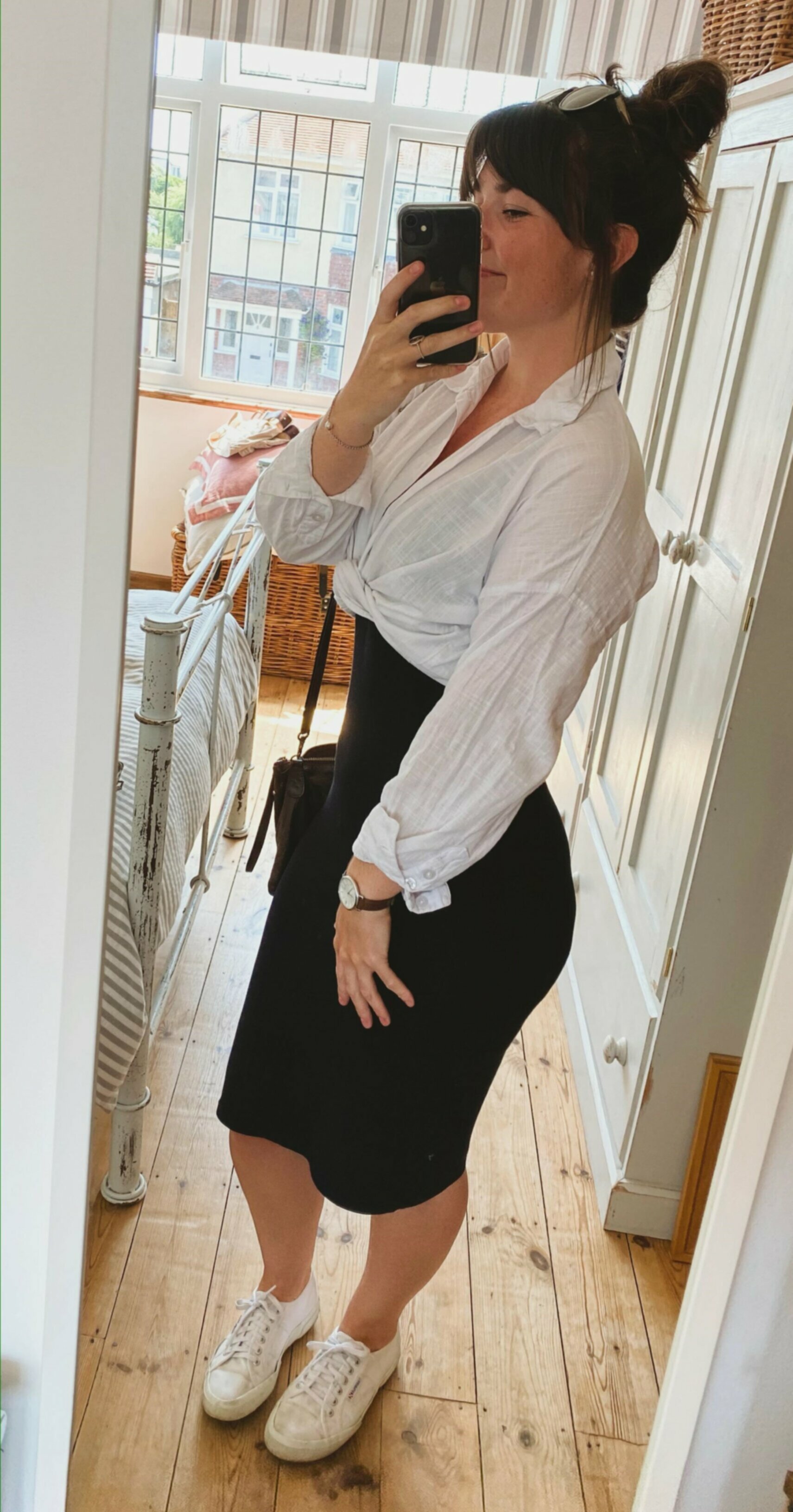 teacher sleeping witch students