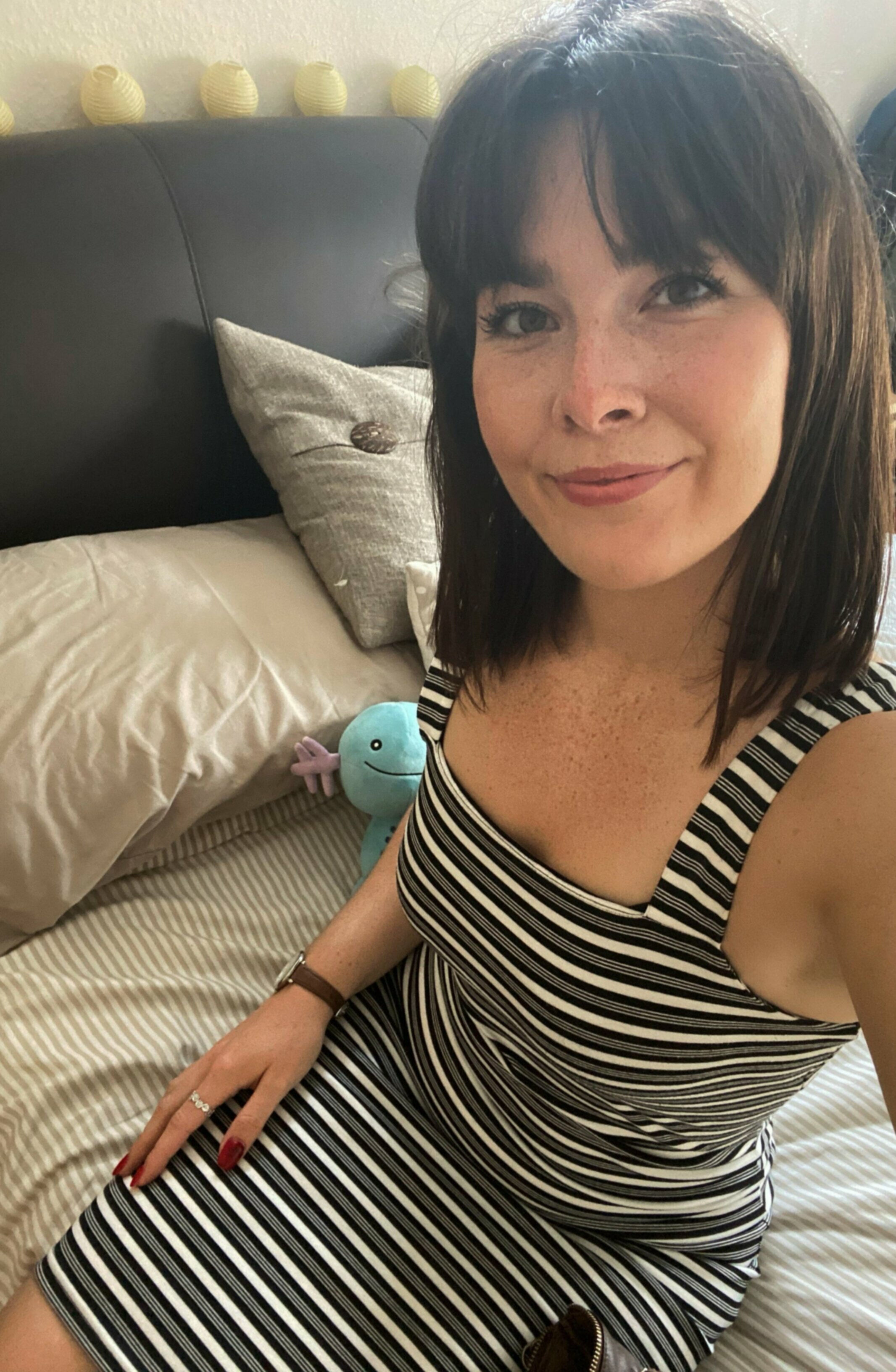 teacher sleeping witch students