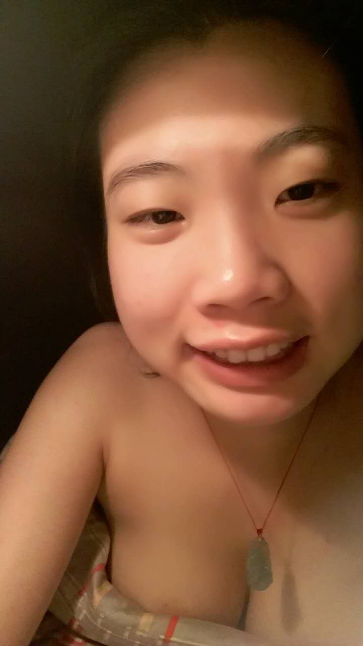 naked Asian slut