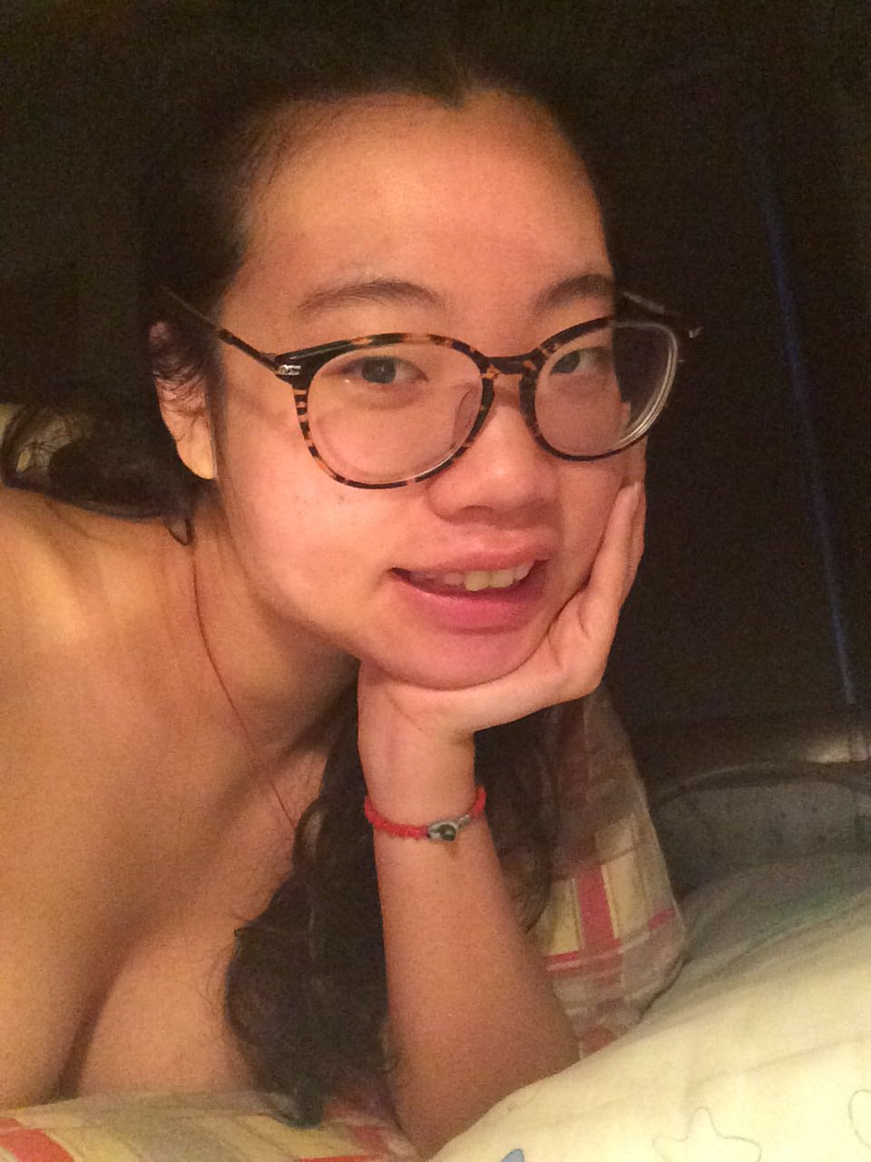 naked Asian slut