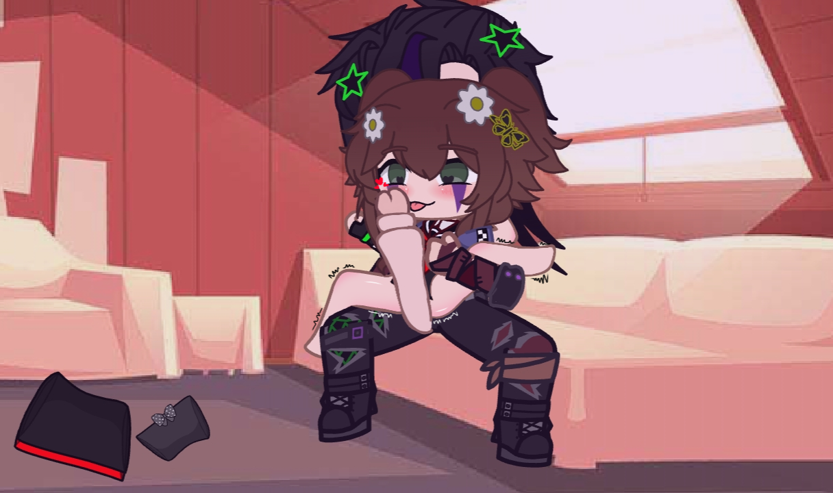 Charlie wants to please Mr.Afton with a new pose~