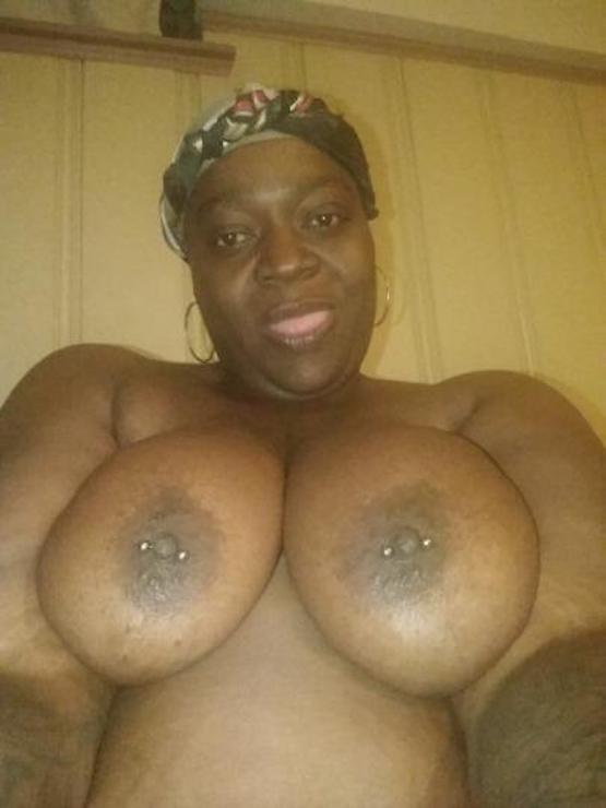 Big Ebony Tities