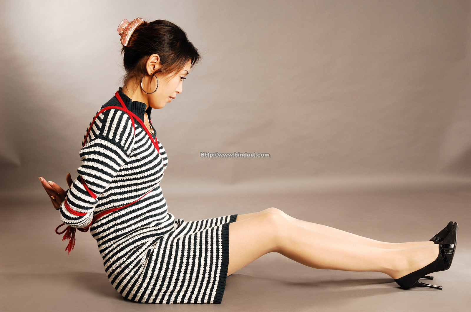 Chinese lady bondage 333