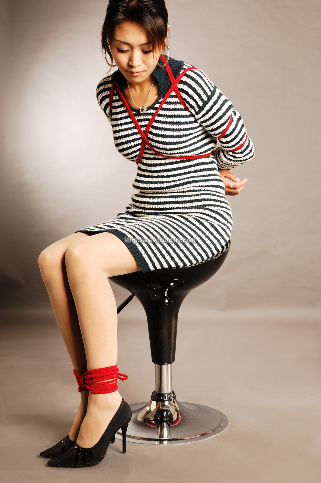 Chinese lady bondage 333