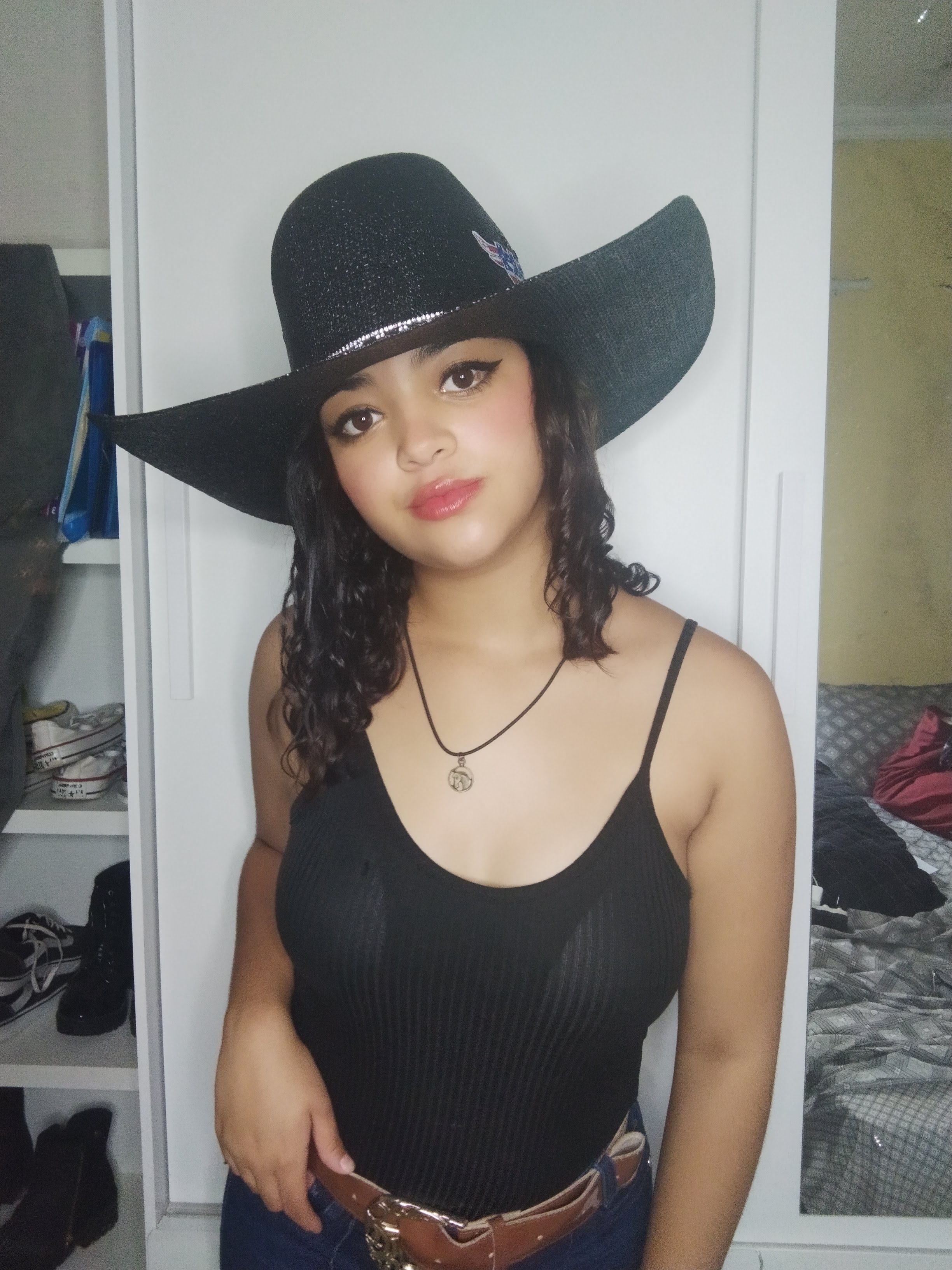 H041F882C841N53 FERNANDA