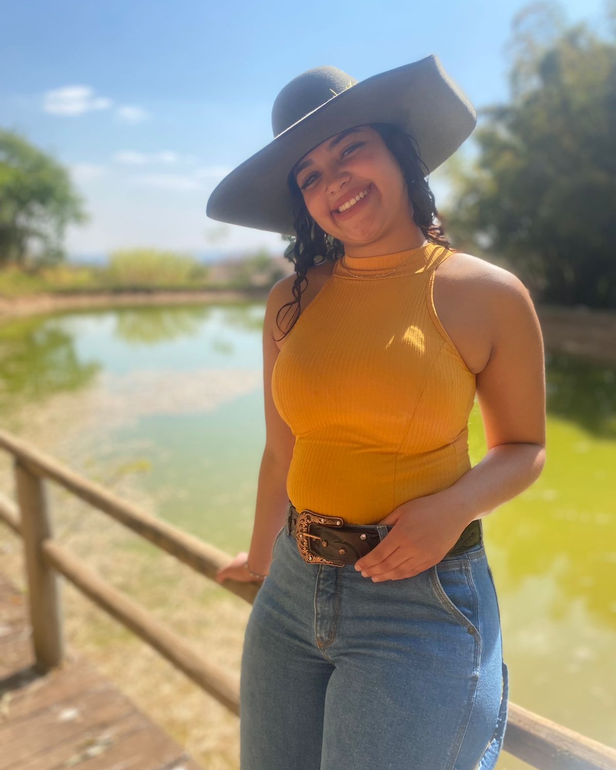 H041F882C841N53 FERNANDA