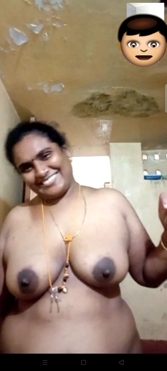 Tamil aunty video call la avuthu katura
