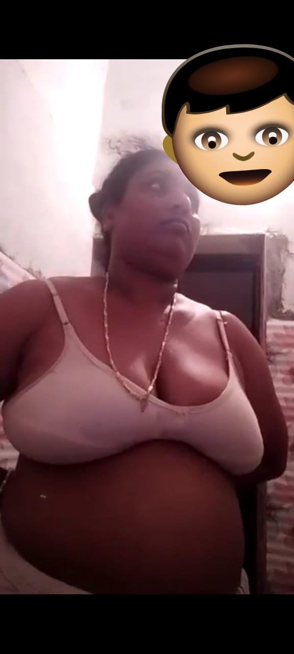 Tamil aunty video call la avuthu katura