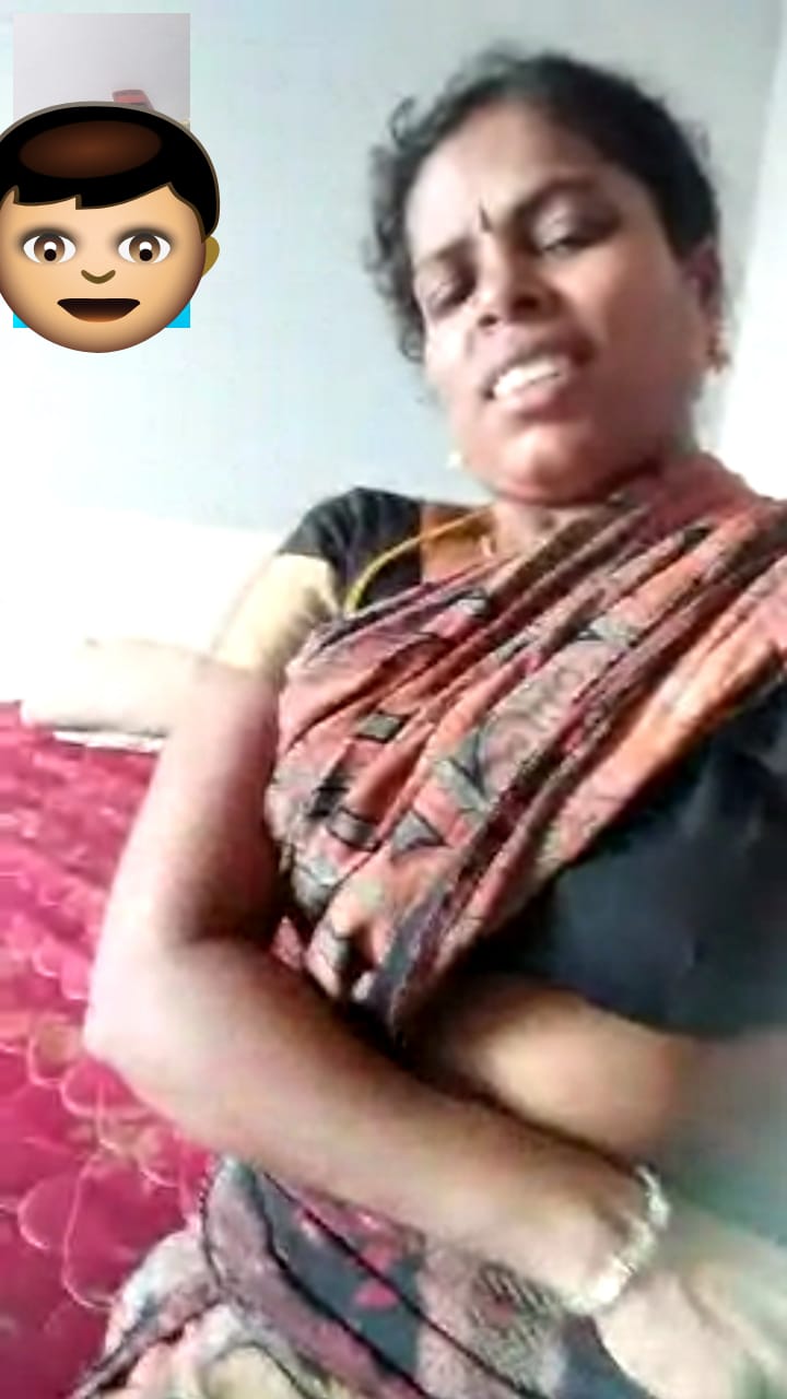 Tamil aunty video call la avuthu katura