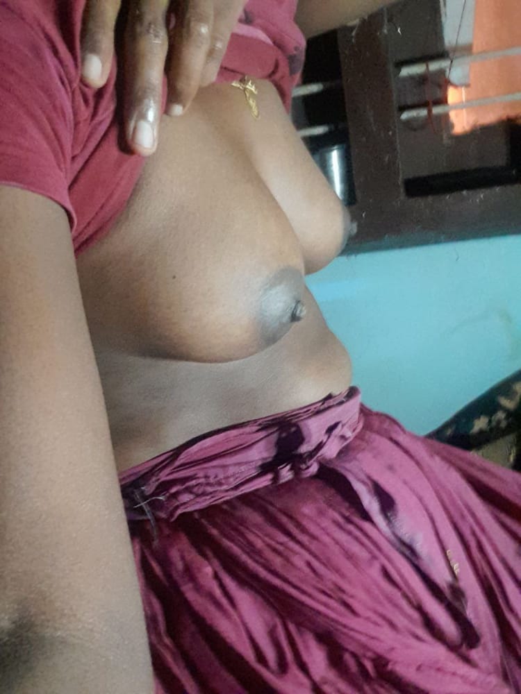 Tamil aunty video call la avuthu katura