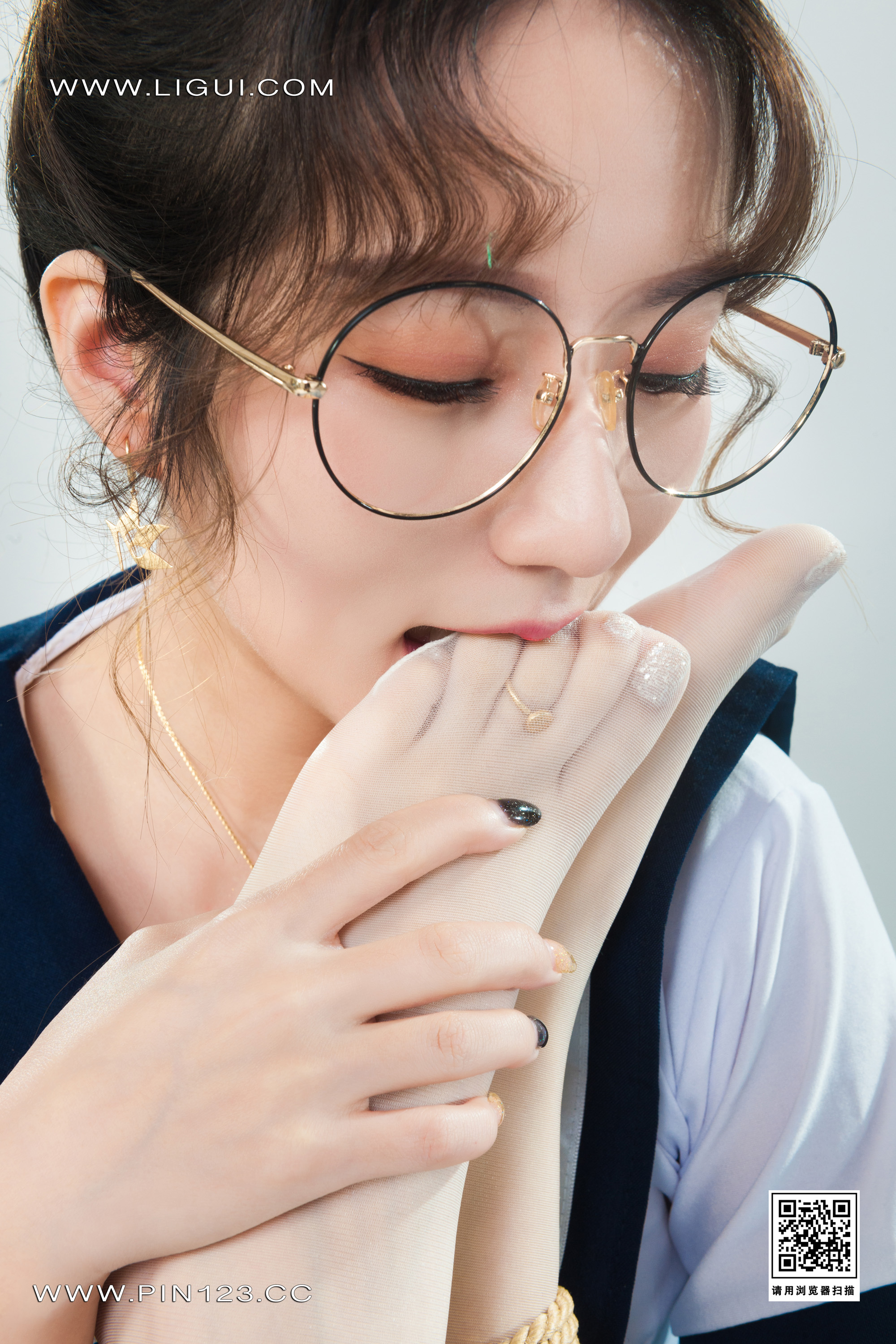 Chinese lady bondage 486