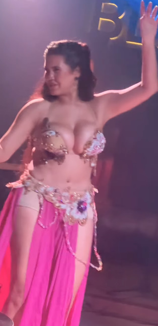 Sexy Hot Dancer