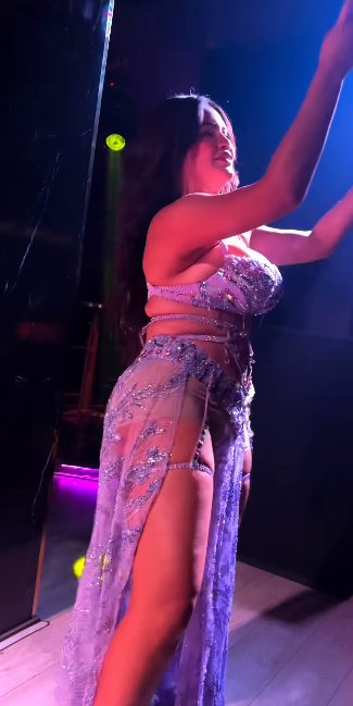 Sexy Hot Dancer