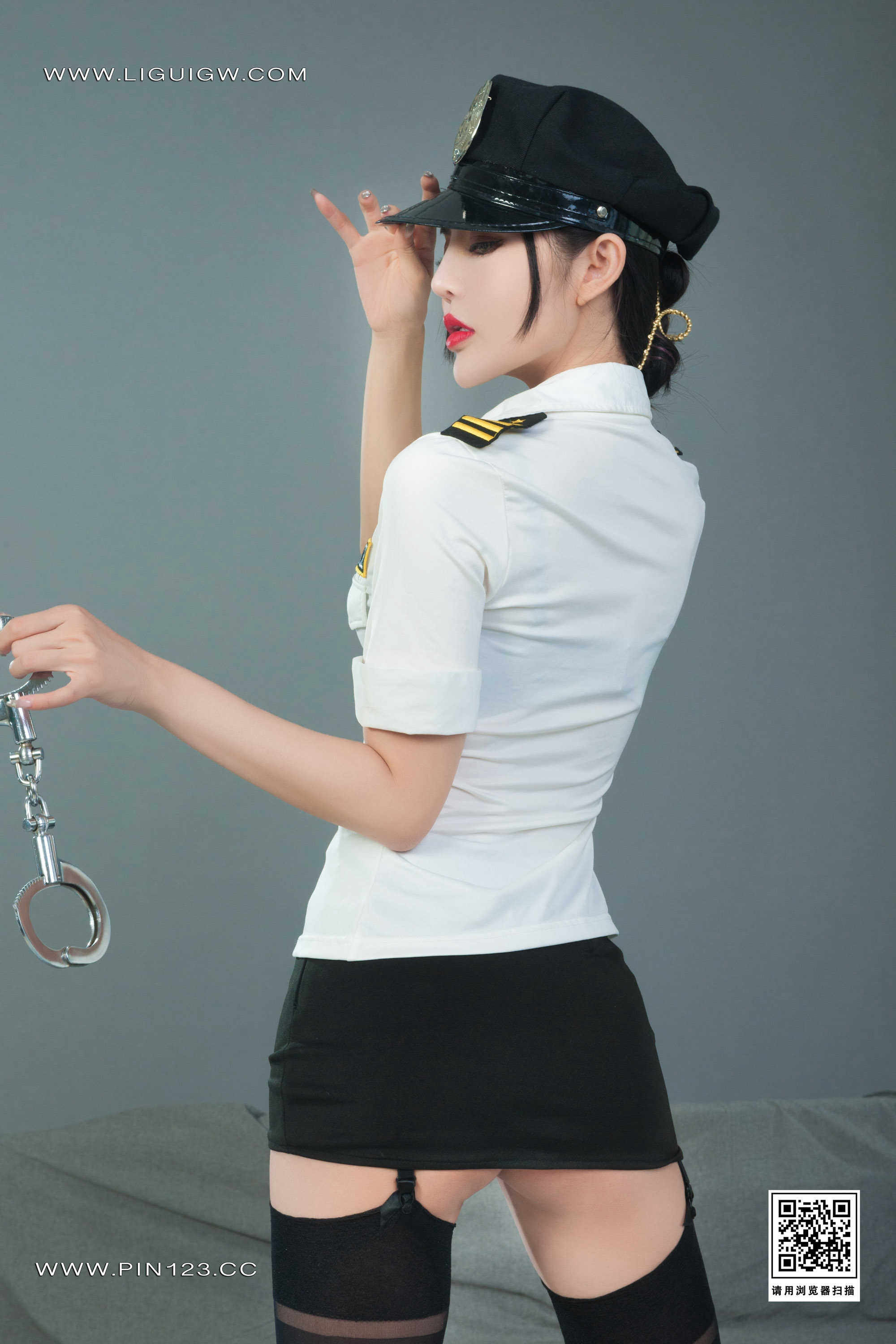 Chinese lady bondage 552