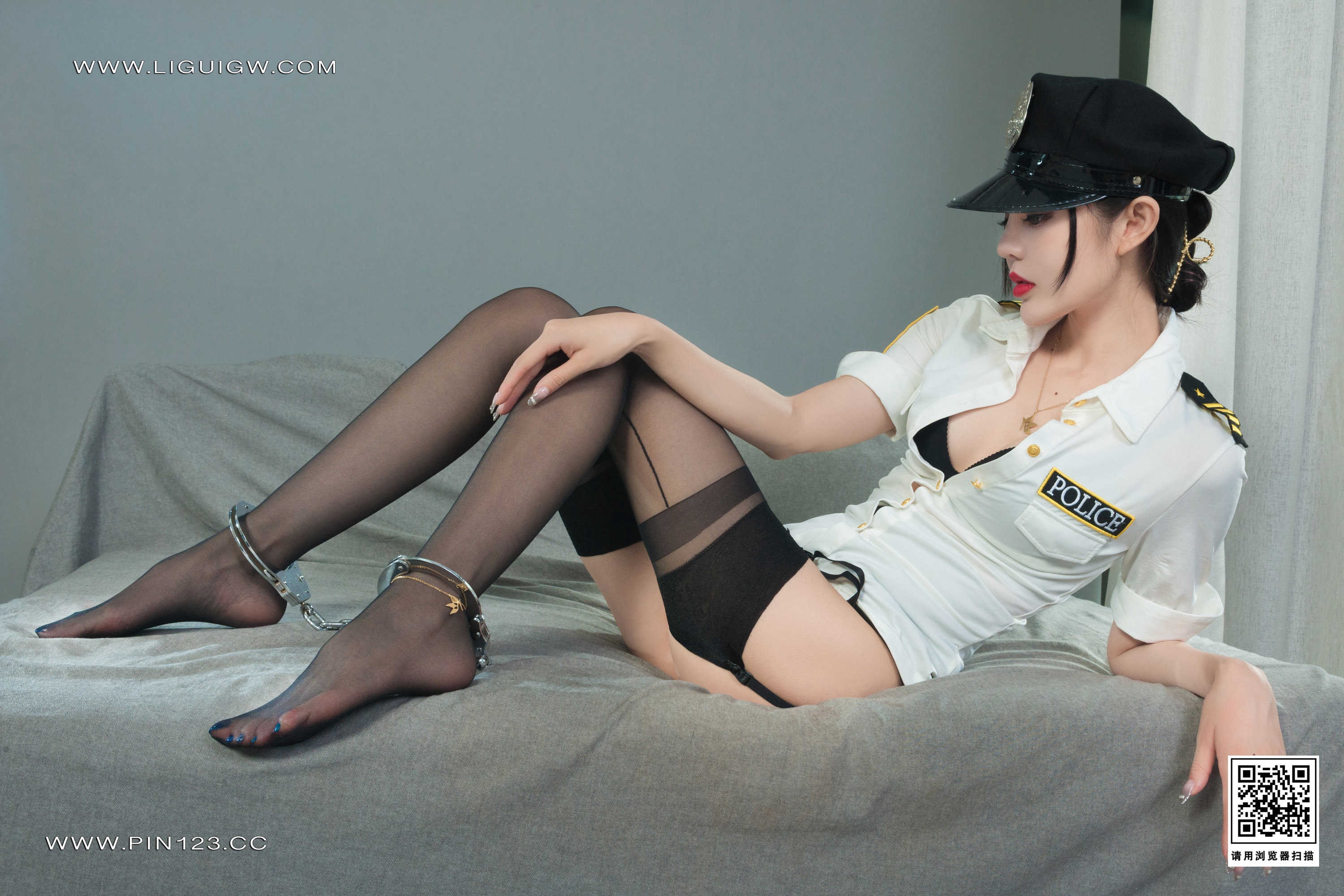 Chinese lady bondage 552