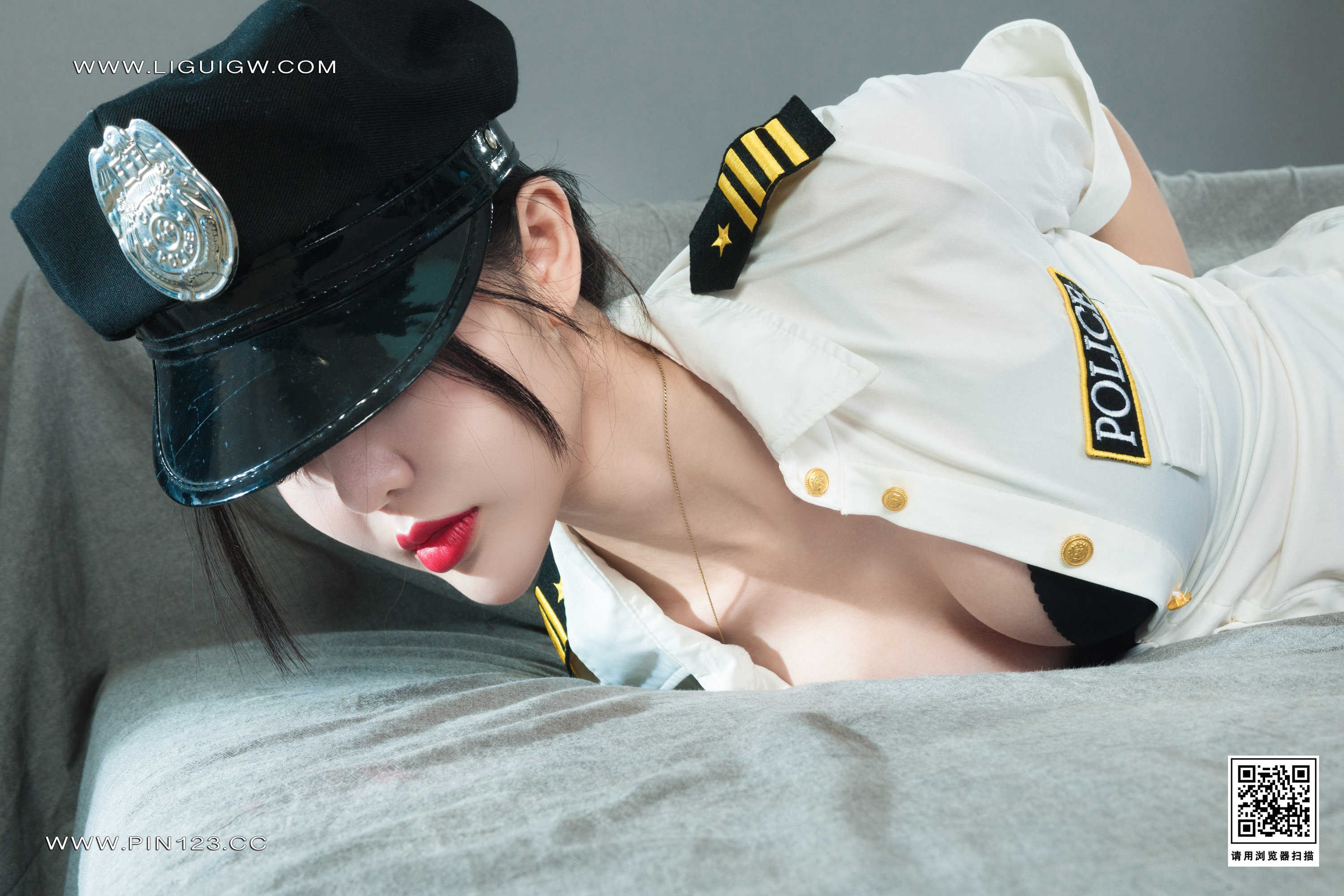 Chinese lady bondage 552