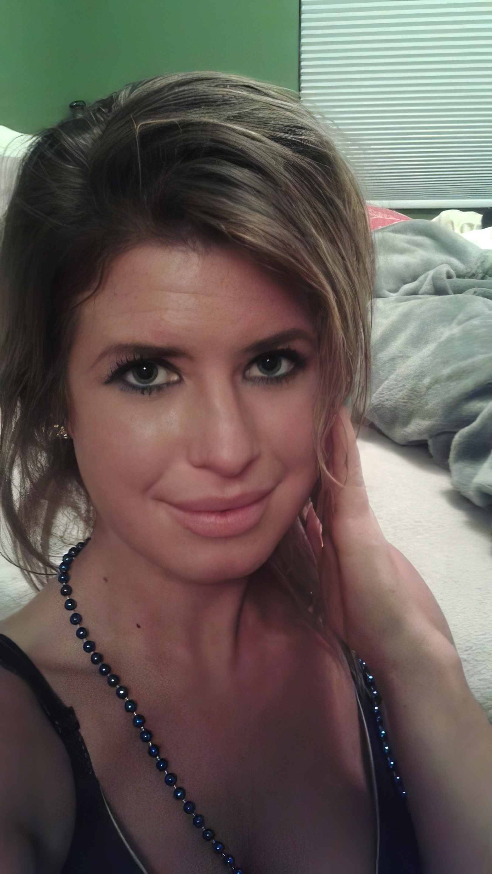 Cute slut Christina Bonetpels naked public