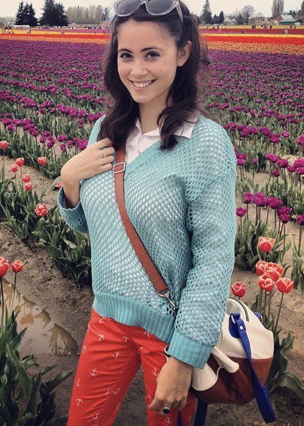 Cute big tits slut Jewel naked in public