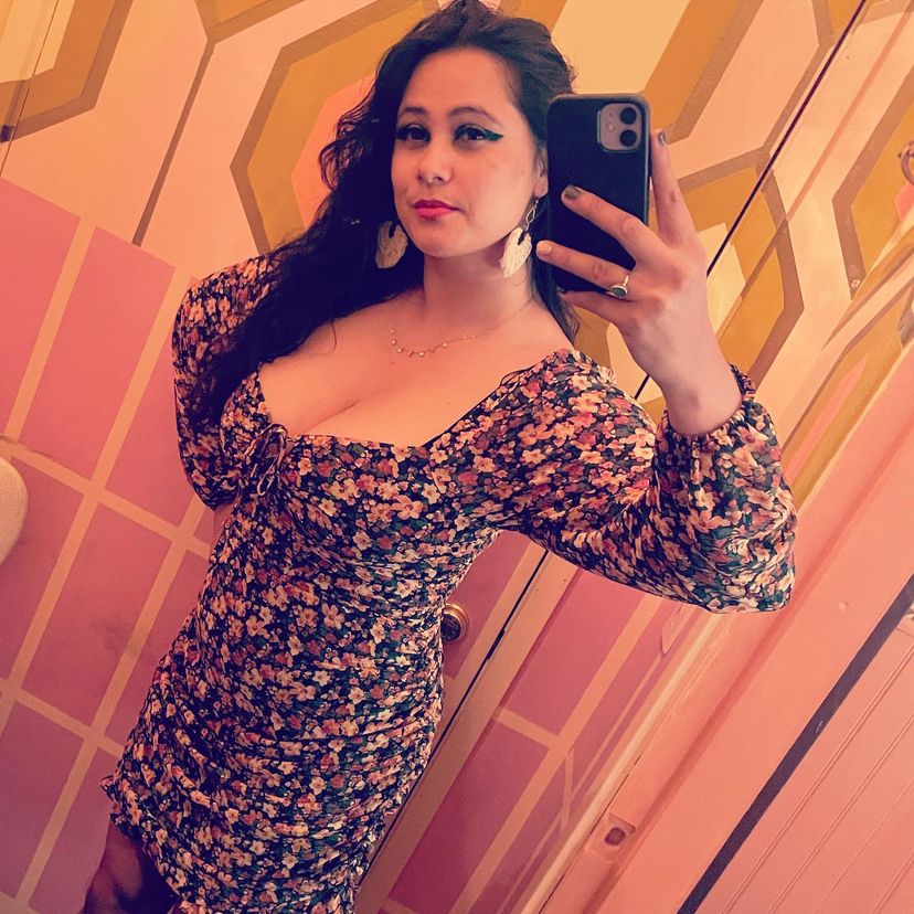 Cute big tits slut Jewel naked in public