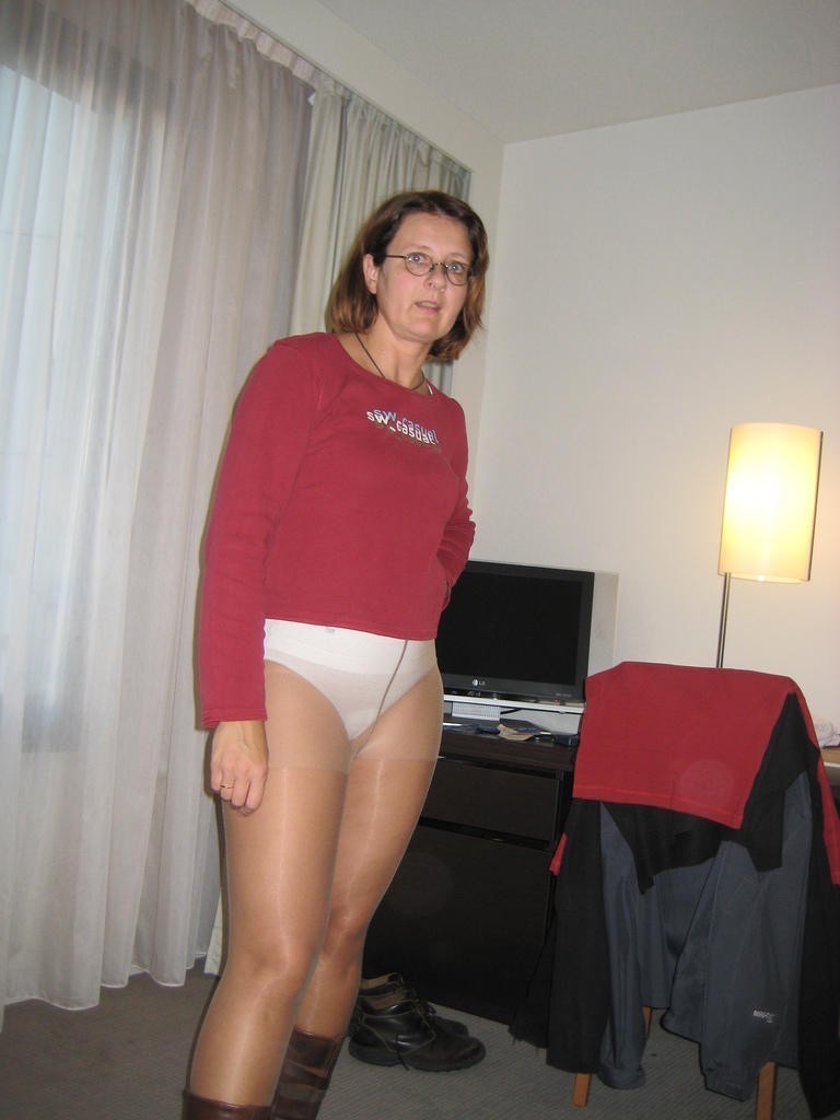 GRANNY MATURE PANTIES