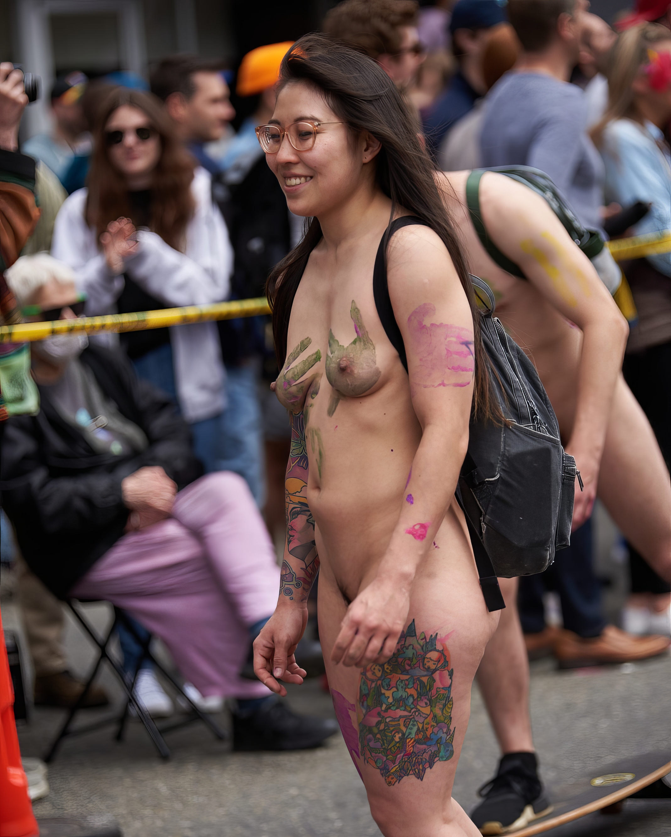 Cute Asian slut Anel naked public