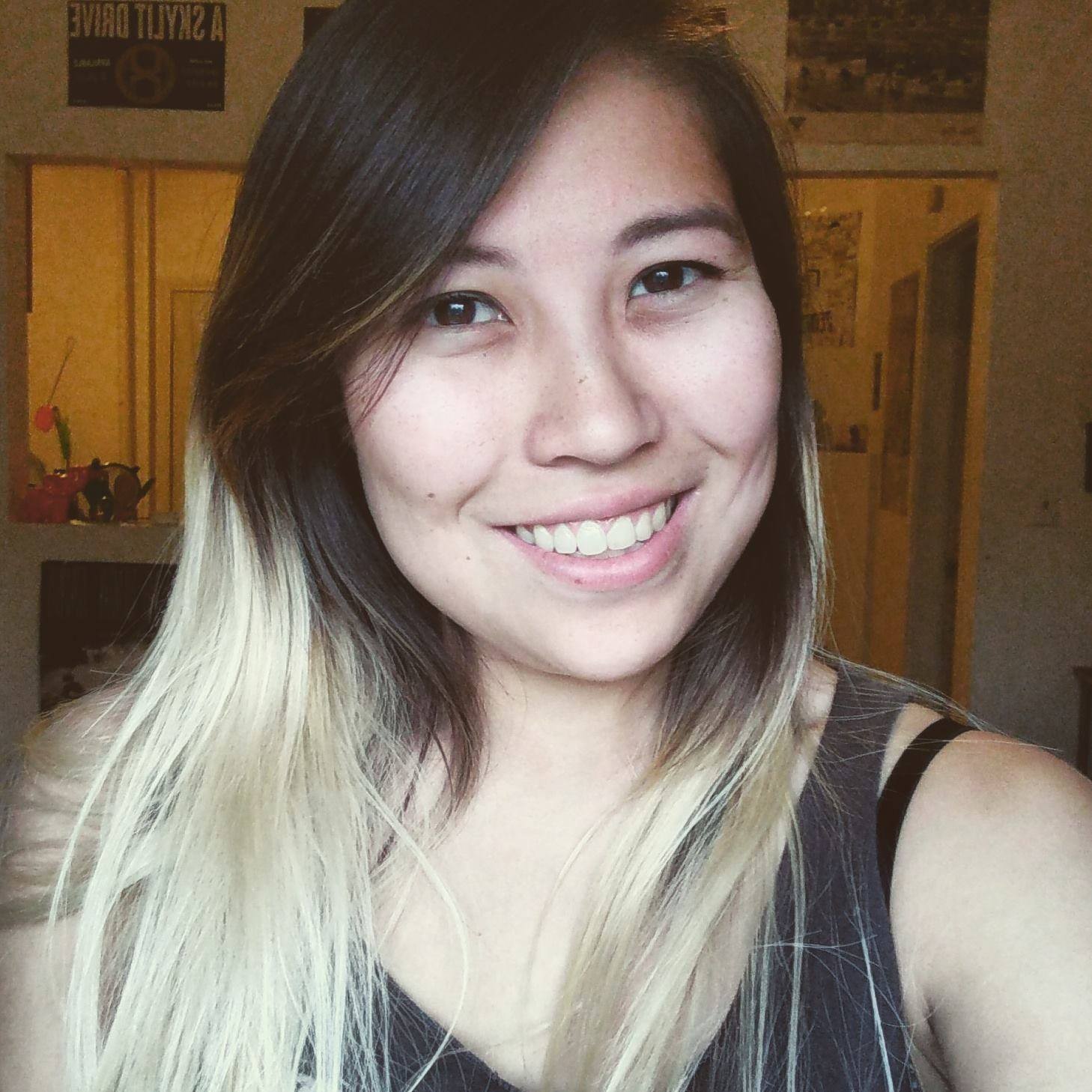 Cute Asian slut Anel naked public