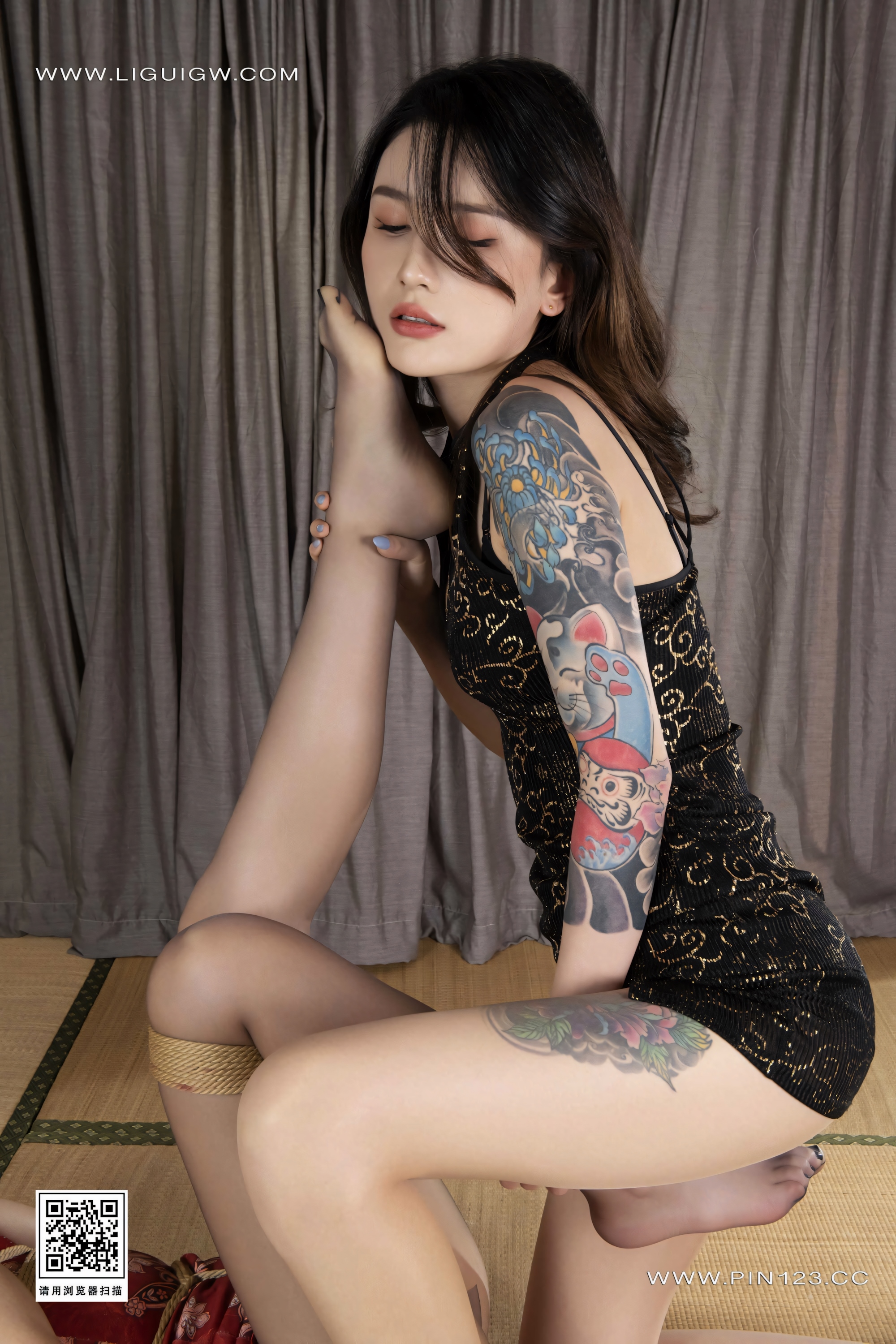 Chinese lady bondage 573