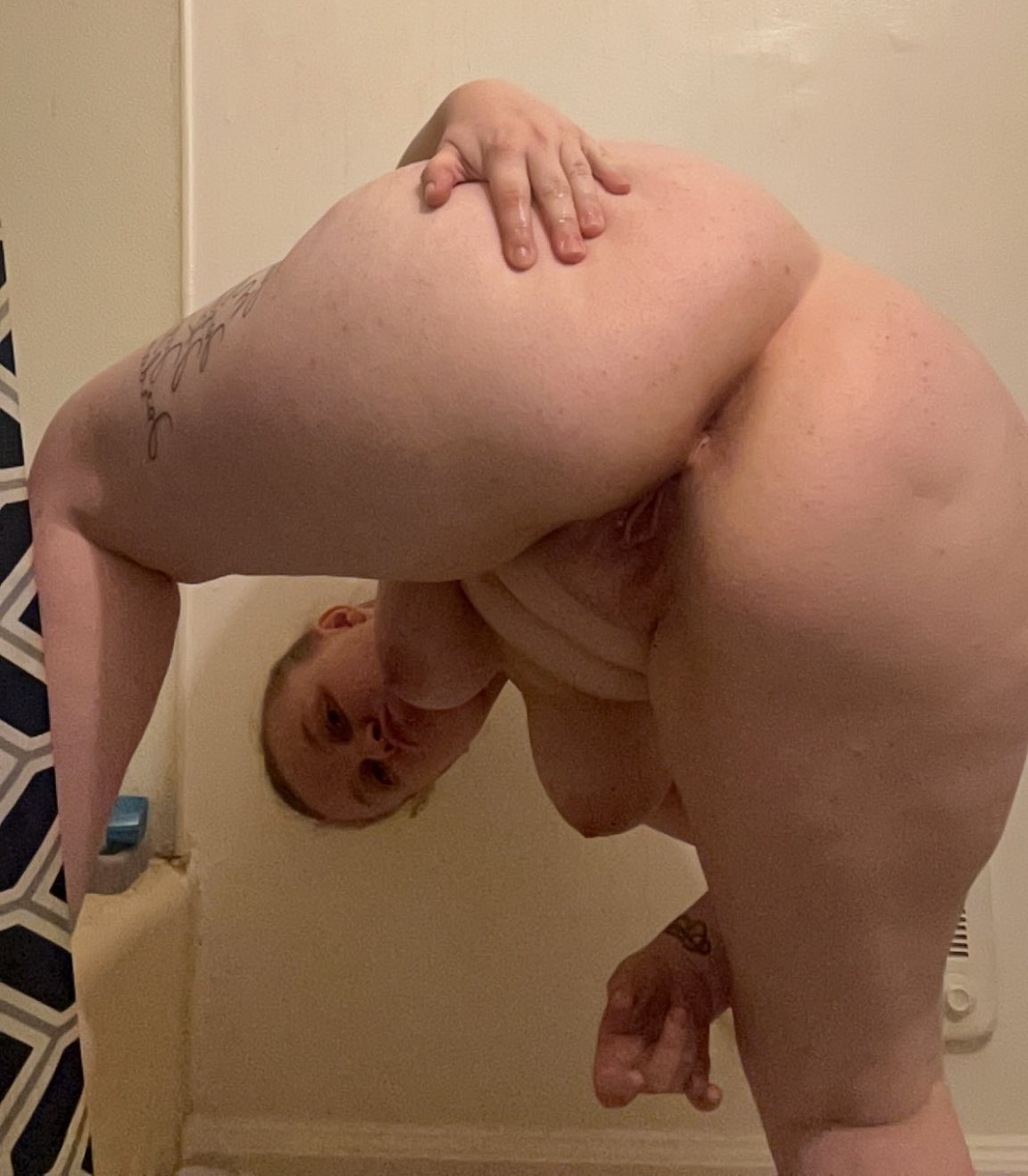 Chubby white slut Alize