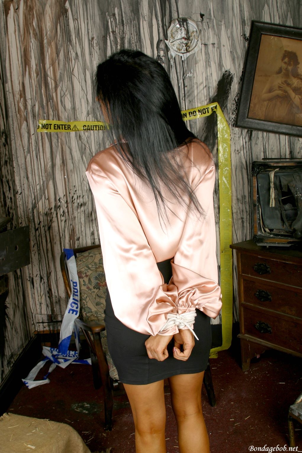 Tied Sexy Beauties 220-1