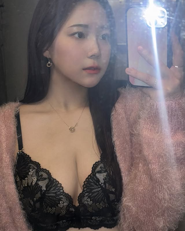 Korean slut Minji Do 2