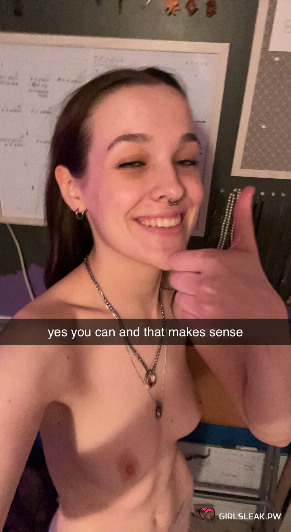 Look at this hot bitch