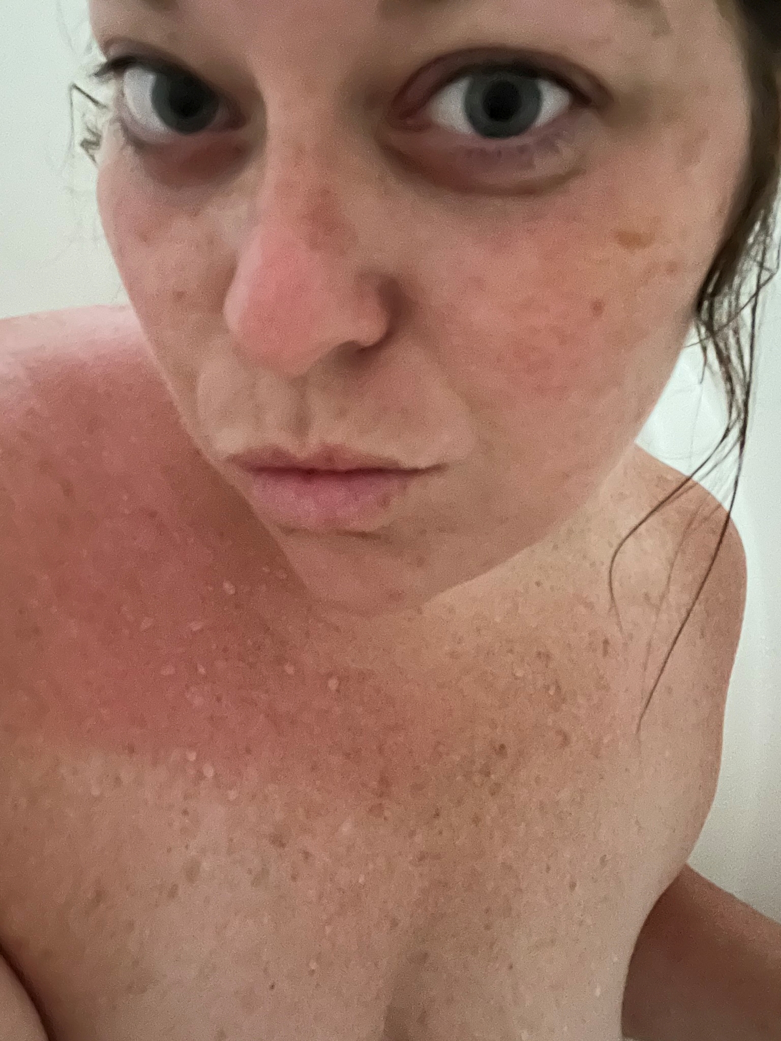 Kimchele feels cute in the shower