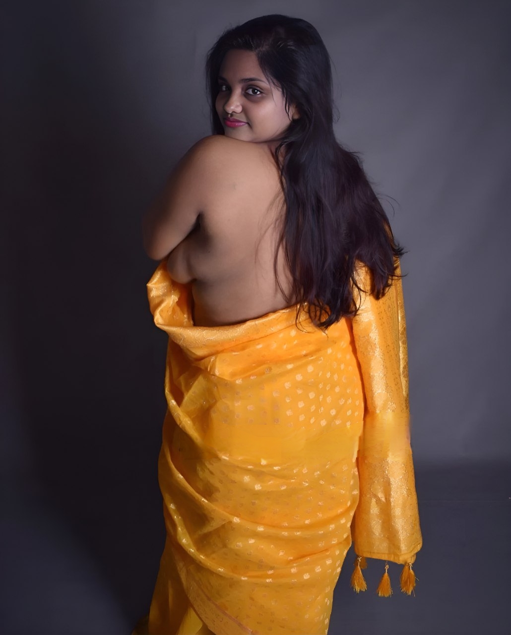Zoya khan famous randi sonagachi saree