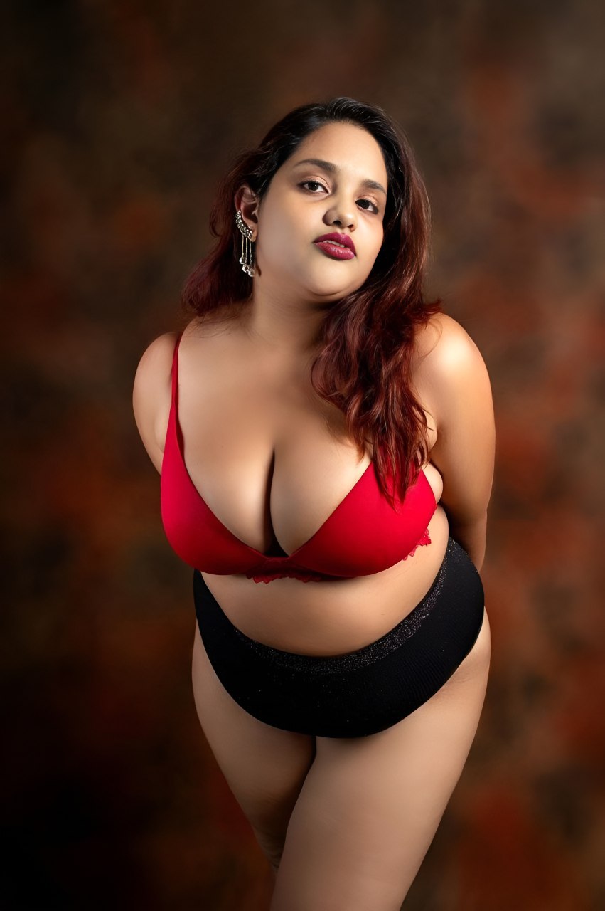 Zoya khan famous randi sonagachi bikini