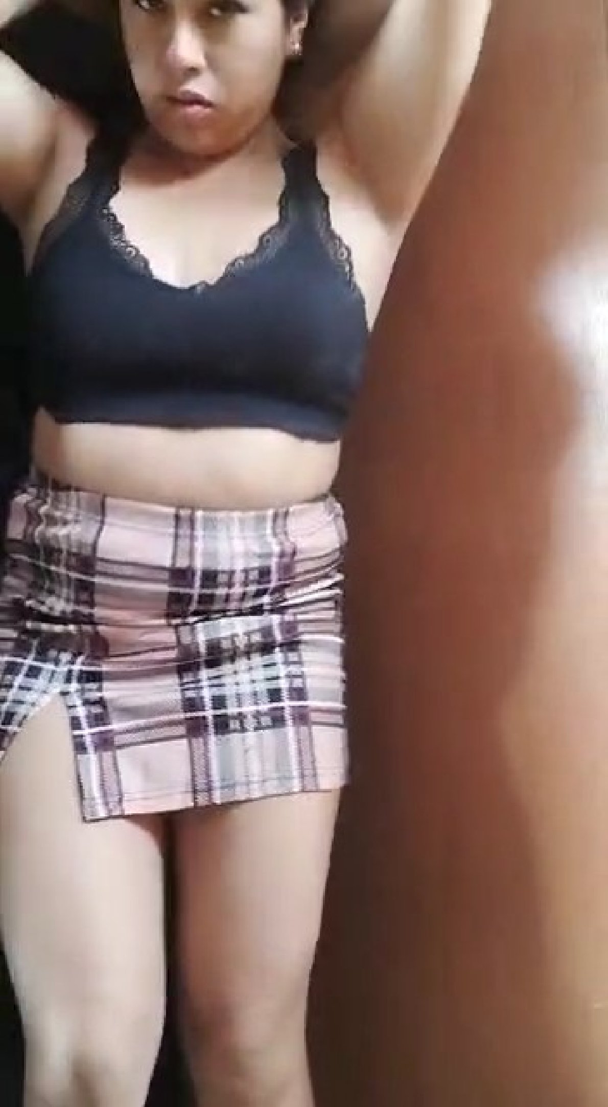 Putita Mostrando todo lo que tiene desnuda