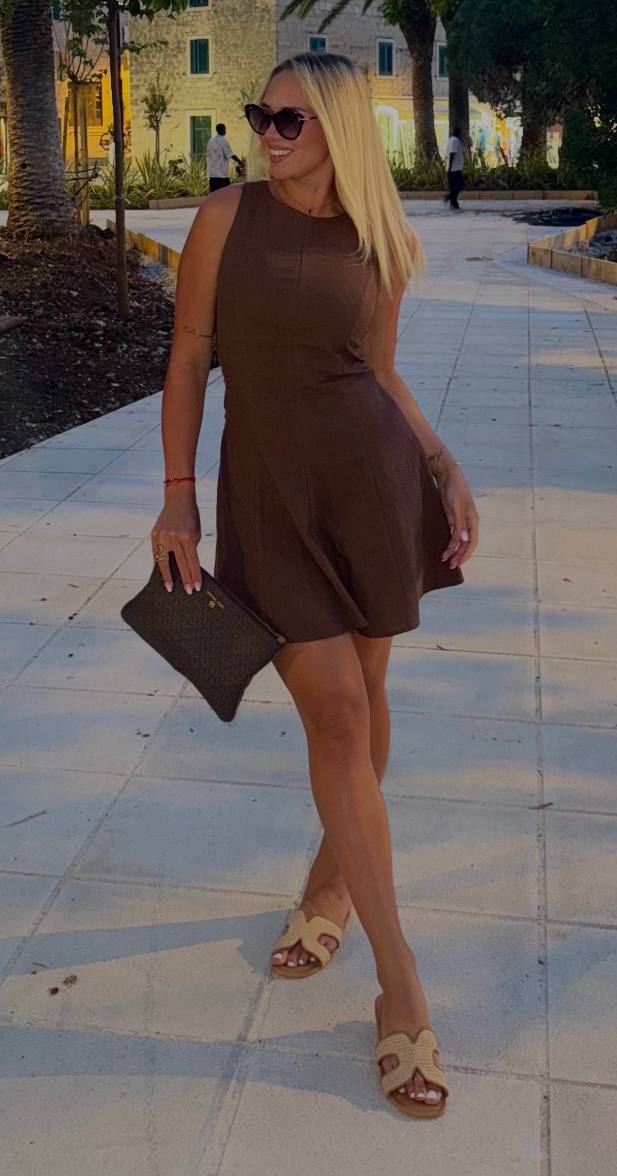 Slut to use for money