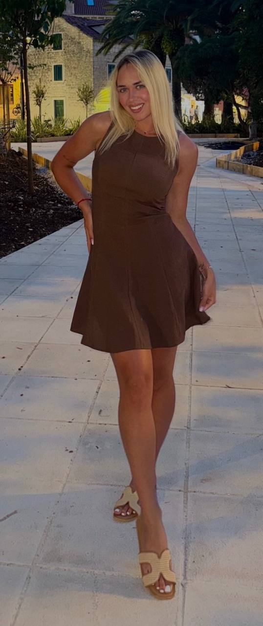 Slut to use for money