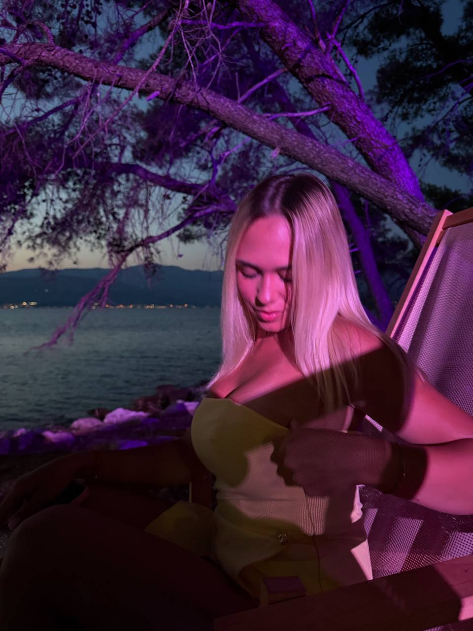 Slut to use for money