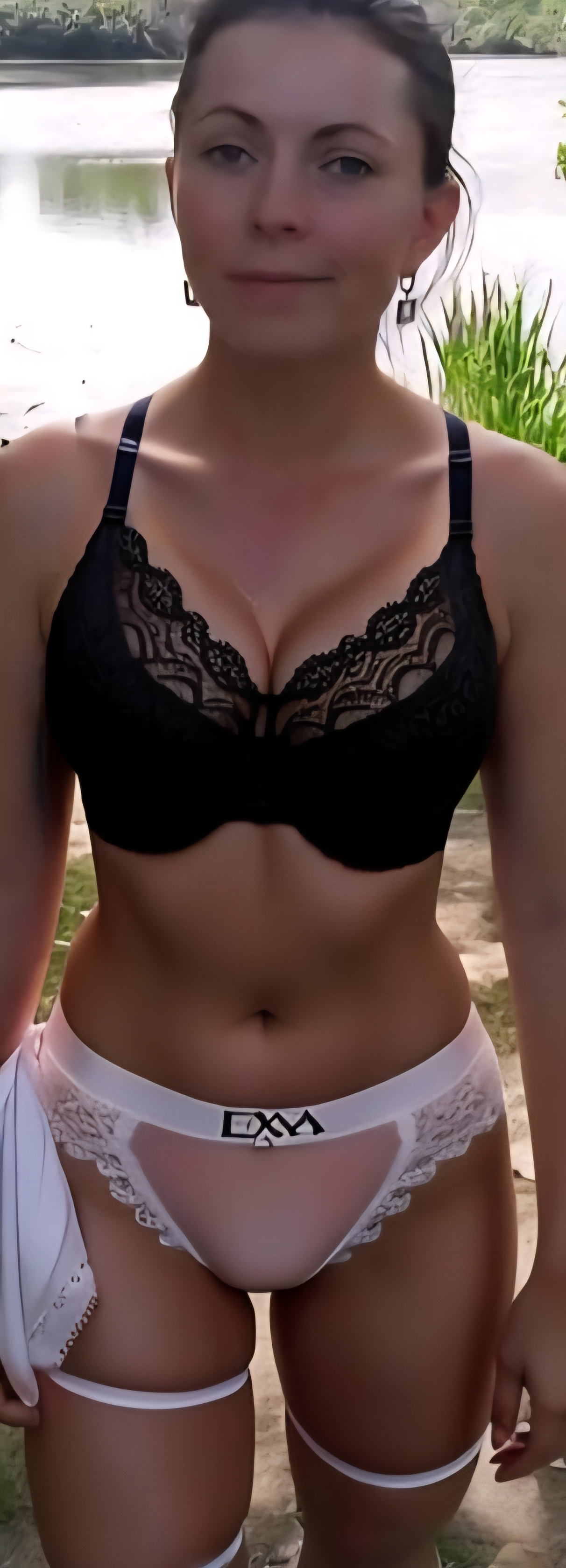 Illinois Hot Moms Club