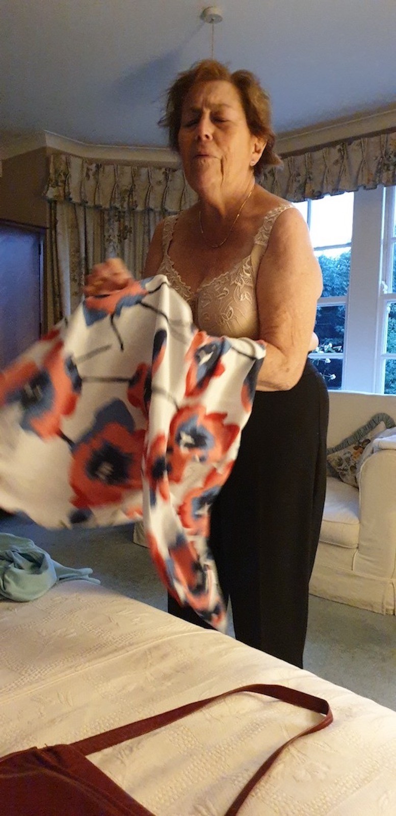 MATURE MILFS GRANNY