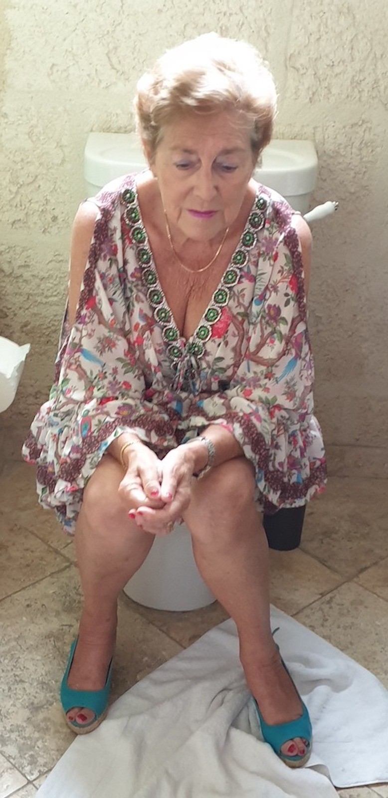 MATURE MILFS GRANNY