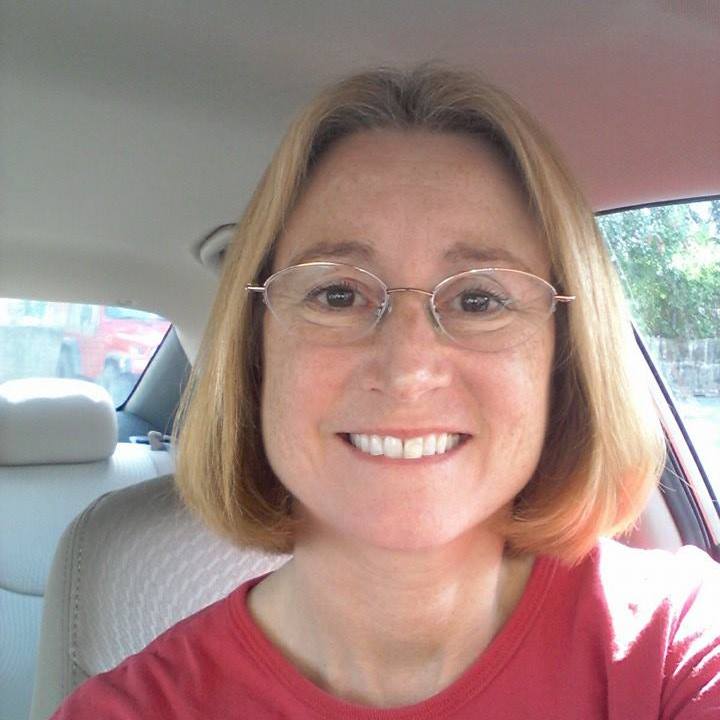 Lara Ellis from Luray, Virginia