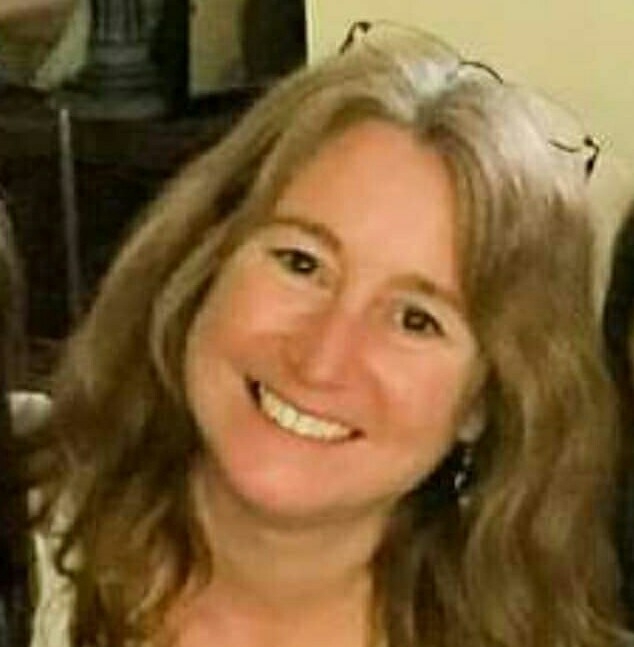 Lara Ellis from Luray, Virginia