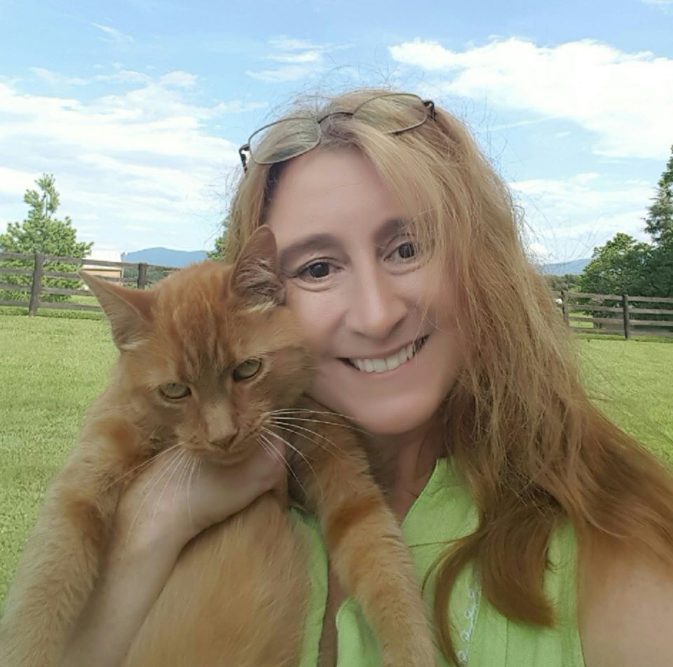 Lara Ellis from Luray, Virginia