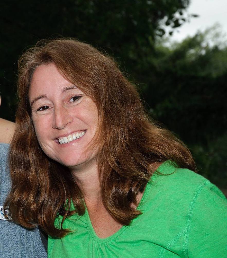 Lara Ellis from Luray, Virginia