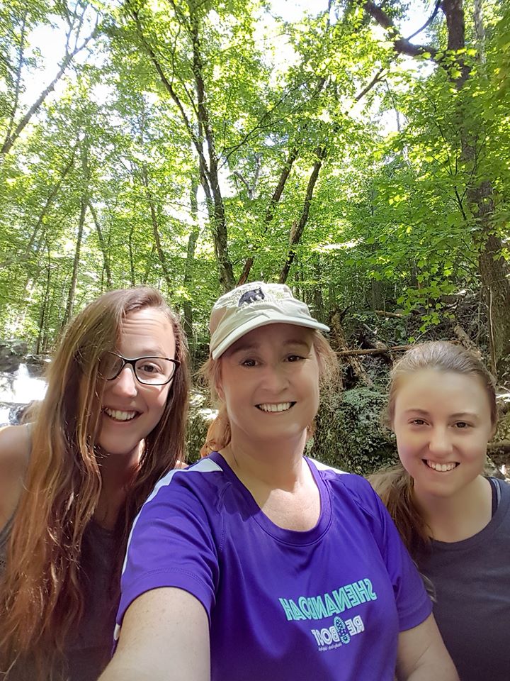 Lara Ellis from Luray, Virginia