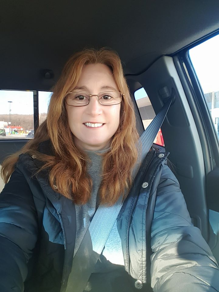 Lara Ellis from Luray, Virginia