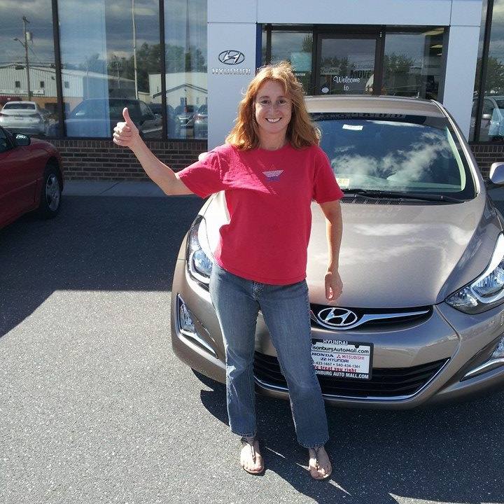 Lara Ellis from Luray, Virginia