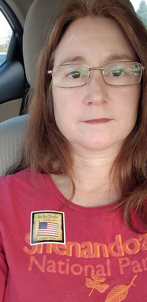 Lara Ellis from Luray, Virginia